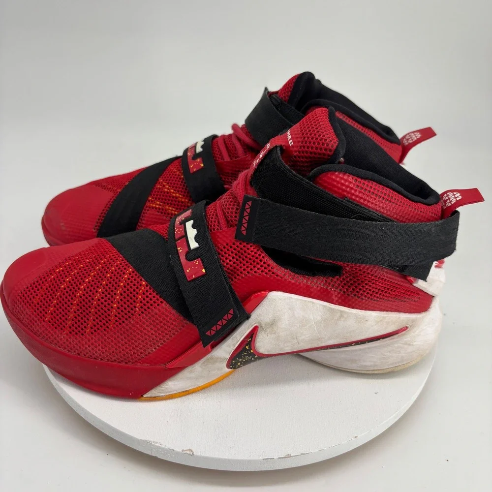 Nike LeBron James Soldier 9 Mens 8.5 University Red Basketball Shoes 749417-606